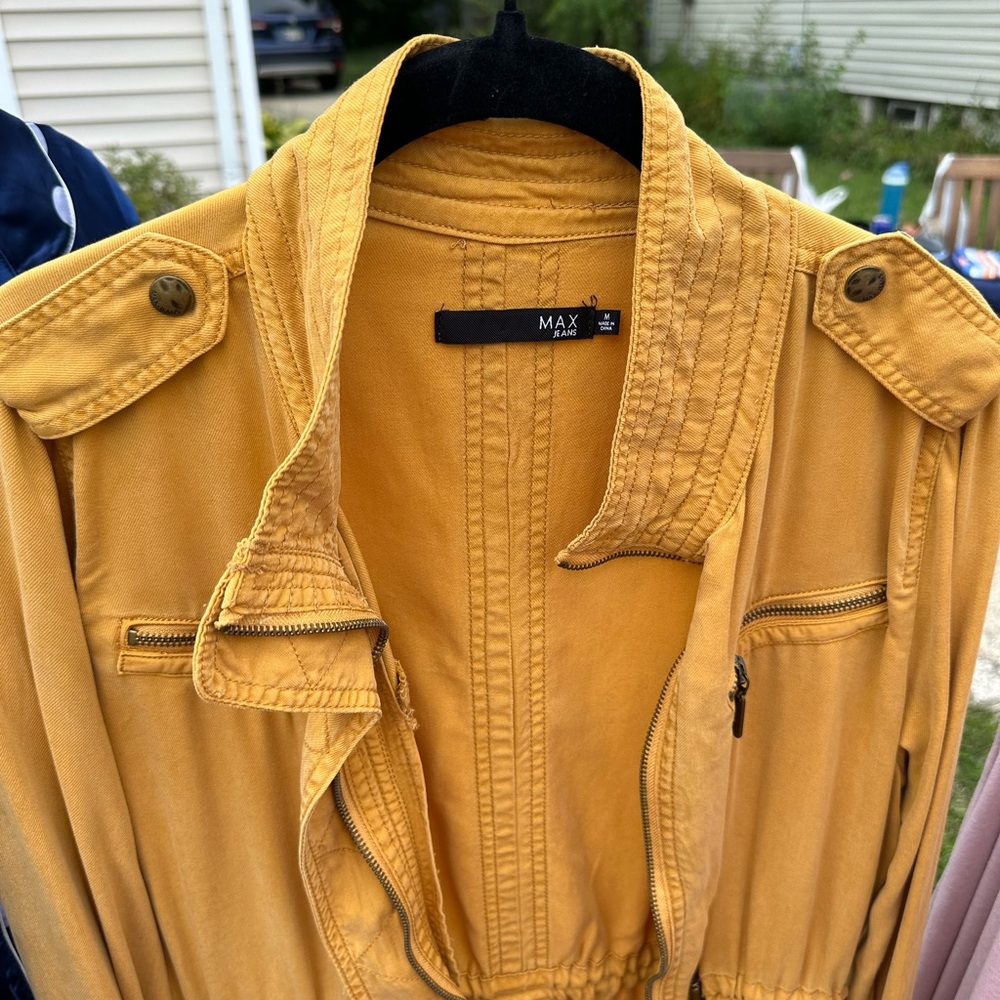 Fall Jacket - Size M - Picture 2 of 6